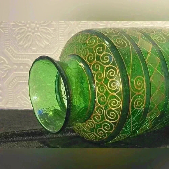 Vintage  Bohemian Green Crackle Gold-Gilded Vase - Picture 5 of 12